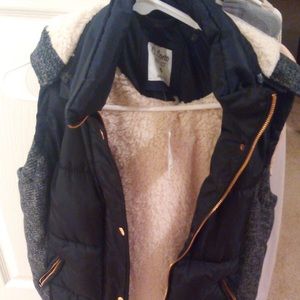 Puffer Vest M Navy and White